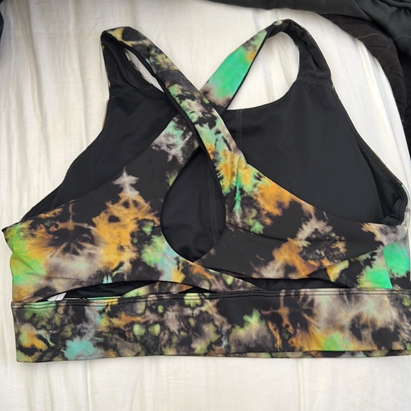 Fabletics sports bra. Size medium - Picture 2 of 2